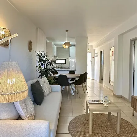 - Close To The - 6 Pax - Apartment